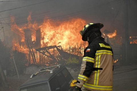 TECHO y BancoEstado buscan recaudar $2.000 millones para familias afectadas por incendios: "El nivel de afectación es muy grande"