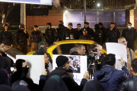 Los países del G-7 amenazan a Irán con más "medidas restrictivas" en medio de la represión