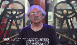 Alejandro “Mono” González sobre haber sido elegido Premio Nacional: “A muchos no les gustó, especialmente a los de la academia”