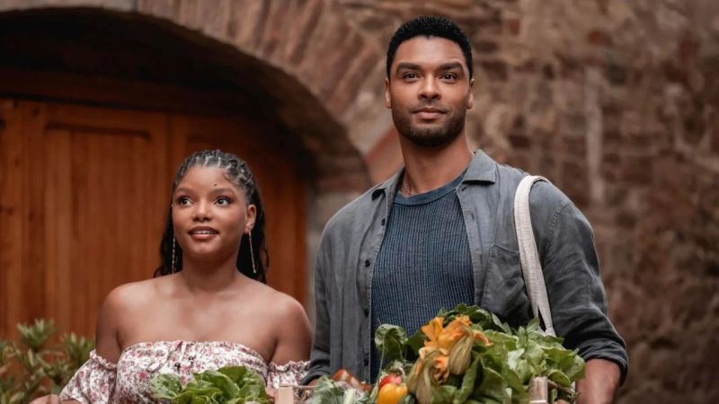Halle Bailey y Regé-Jean Page en "You, Me & Tuscany" (2026). Cortesía Universal Pictures