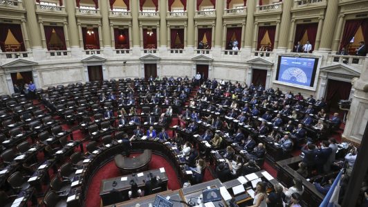 Cámara aprueba con cambios la reforma laboral de Milei y el proyecto vuelve al Senado