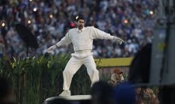 Bad Bunny entra al ranking como el cuarto show de medio tiempo más visto en la historia del Super Bowl