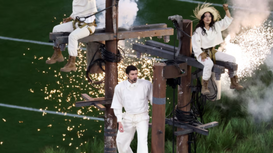 Bad Bunny en el Super Bowl 2026: Una performance cargada de simbolismos de la cultura boricua y latinoamericana