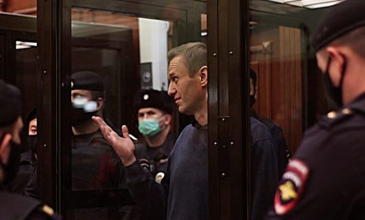 “Irrisorio espectáculo circense...”: Rusia rechaza acusaciones europeas sobre envenenamiento de Alexey Navalny