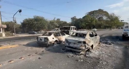 "Nunca me había encontrado con algo así": El relato de una turista tras ola de violencia en México