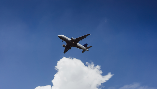 Cuba: Aerolíneas se quedarán sin combustible para aviones en menos de 24 horas tras asedio petrolero de Estados Unidos