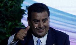 Municipalidad de Pichilemu cancela presentación de Dino Gordillo tras denuncia de beso a una menor de edad