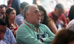 Andrade asegura que sería "un poquito imprudente" invitación a Jara a sumarse al PS sin previas conversaciones