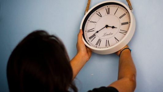 Cambio de hora en Chile: El horario de invierno regresa en abril