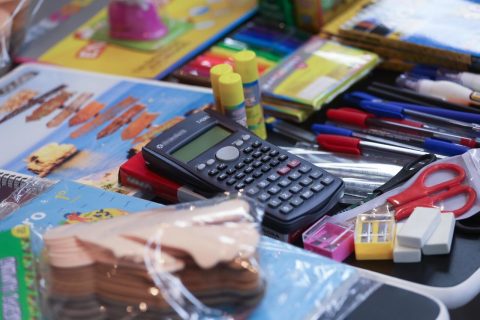 Bono Útiles Escolares 2026: ¿Cuáles son los requisitos que debe cumplir tu hijo o hija para recibir el kit?