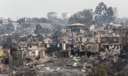 Informe de Contraloría por megaincendio: Alcaldesa de Quilpué acusa “ineficiencia y desidia” por parte de la administración anterior