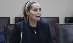 "Falta de humanidad" y "ausencia de protocolos": Alcaldesa de Quilpué cuestiona gestión del megaincendio tras informe de Contraloría