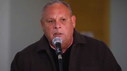 Gobernador Rodrigo Mundaca sobre gestión del megaincendio en Valparaíso: “El Gobierno se retira sin haber cumplido”