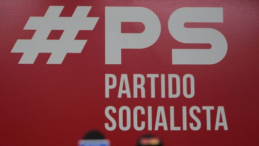PS condena sanción de EE.UU. contra funcionarios de Gobierno y llama a los partidos a pronunciarse por este “agravio” a Chile