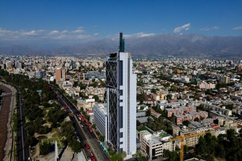 Telefónica: Las razones de su venta y las consecuencias para sus clientes