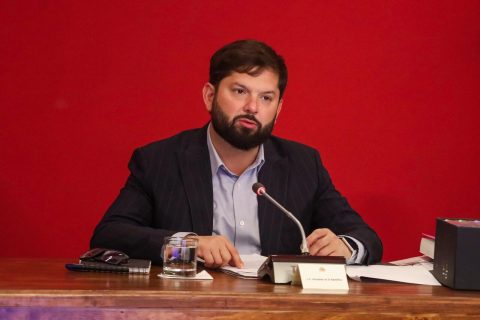 Boric envía condolencias a familiares de fallecidos en explosión en Renca: "Vamos a estar dándole seguimiento a esto"