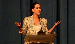 Viña 2026: Alcaldesa Ripamonti revela en la Gala que el show que más espera es Pet Shop Boys