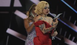 "El Monstruo" entregó la Gaviota de Platino: La tercera fue la vencida para Mon Laferte en Viña 2026