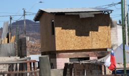 Contraloría detecta pagos por demoliciones no realizadas y cocinillas sin certificación en municipios tras megaincendio