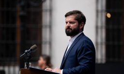 Presidente Boric acusa a la UDI de "impedir" el avance del proyecto Sala Cuna: Esto responde el gremialismo