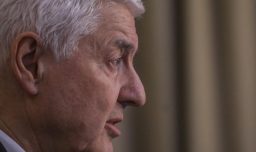 Exdirector del SII acusa al Partido Comunista de tenderle una "trampa" para forzar su salida