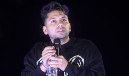 Fabrizio Copano reacciona a broma de Rodrigo Villegas en Viña 2026: "Podría ser el tercer Blondon Boy"