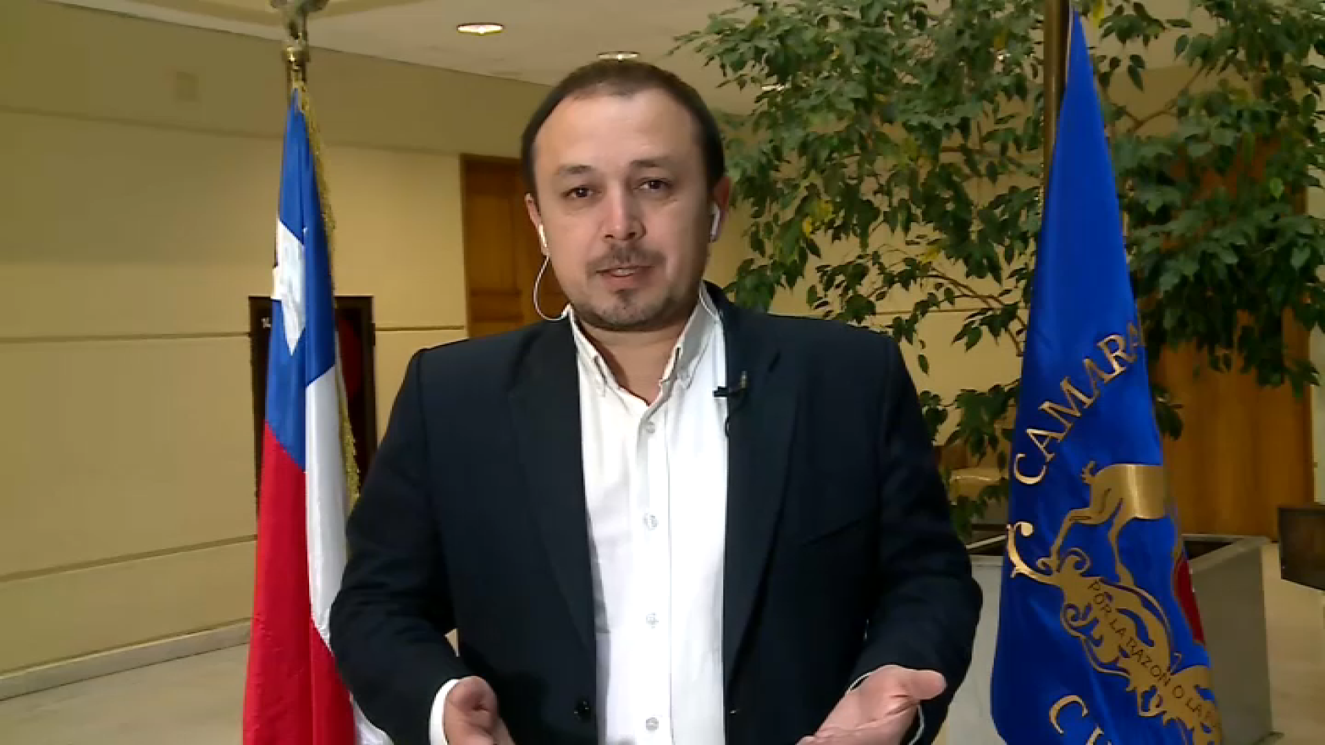 Tensión por cable submarino con China: Diputado Cuello (PC) pide declarar persona non grata al embajador de EE.UU.