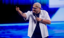 Esteban Düch sigue con su filo político en Viña: "Ahora me parezco a Giorgio Jackson y me gritan devuelve los computadores"