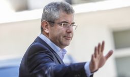 Por vínculo con investigación a casinos ilegales: Seremi de La Araucanía advierte que designación de Jouannet abre "flanco" al futuro gobierno de Kast