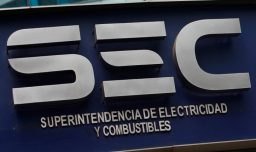 SEC aplica dos nuevas multas por mega apagón de 2025 y eleva las sanciones del caso sobre los US$33 millones