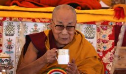 Dalái Lama niega vínculo con Jeffrey Epstein tras ser mencionado en documentos desclasificados