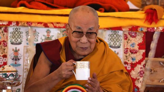 Dalái Lama niega vínculo con Jeffrey Epstein tras filtración de documentos desclasificados