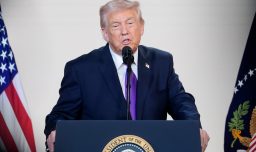 La Eurocámara apuesta por suspender el pacto comercial con Estados Unidos si Donald Trump amenaza de nuevo