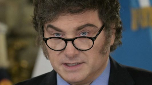 Las tres aristas de la reforma laboral de Milei: Política, económica y social