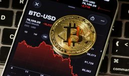 ¿Tambalea el "oro digital"? Qué hay detrás de la caída del Bitcoin