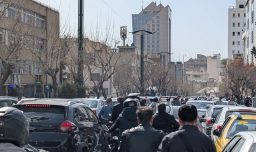 Irán lanza decenas de misiles balísticos hacia Israel, según medios estatales