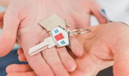 Tasas de los créditos hipotecarios bajan a niveles no vistos desde 2021: ¿A qué se debe?