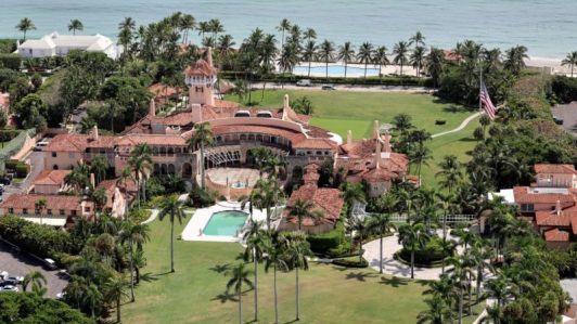 Abaten a hombre armado que ingresó al perímetro de la residencia de Trump en Florida