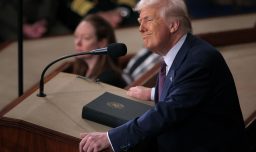 Donald Trump se prepara para su discurso del Estado de la Unión