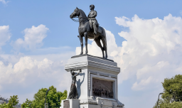 ¿Por qué la estatua del general Baquedano volverá a Plaza Italia?