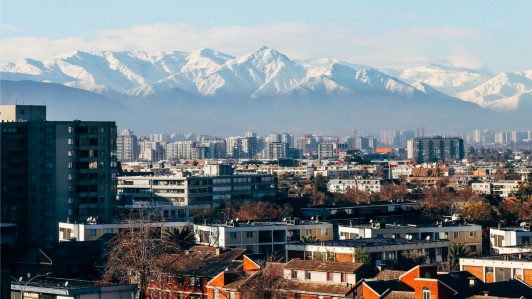 ¿Cuánto cuesta arrendar un departamento en barrios universitarios de la Región Metropolitana?