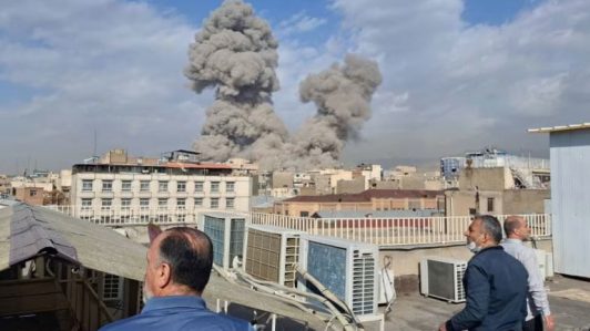 Análisis: Cómo la guerra de Donald Trump contra Irán podría tener éxito o salir desastrosamente mal