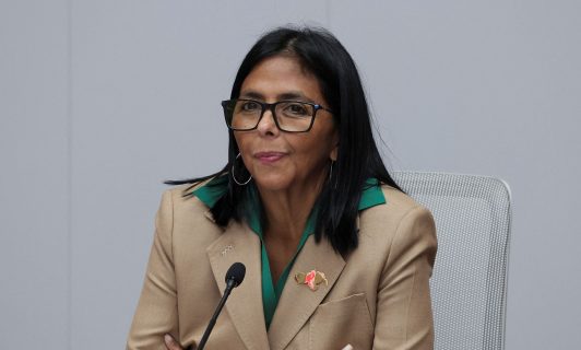 Delcy Rodríguez anuncia venta de fueloil por US$ 300 millones: Además rechazó propuesta de Petro sobre arancel cero