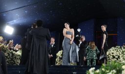 Lorde emocionó en Lollapalooza 2026 con un show íntimo: repaso por Melodrama y una confesión personal sobre el escenario