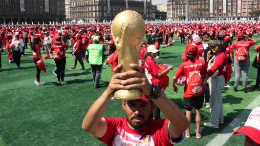 Ciudad de México alcanza el récrod Guinness por la "clase de fútbol más grande del mundo": Reunió a 9.500 personas