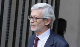 Juan Andrés Fontaine analiza la histórica alza de combustibles: “El ministro Quiroz hizo lo que había que hacer”