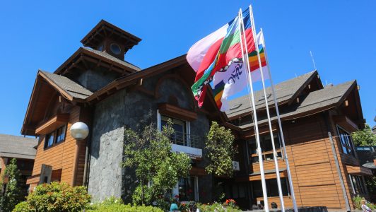 Contraloría detecta sueldos excesivos en funcionarios de la Municipalidad de Pucón