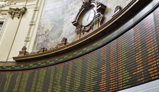 Los efectos económicos en Chile y el mundo por bombardeo de EE.UU. e Israel a Irán