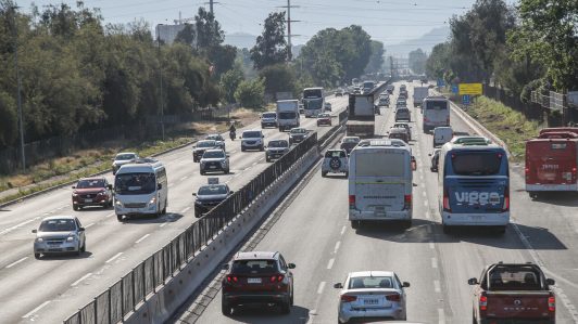 Peaje a luca, restricción de camiones y más: MOP informa plan de contingencia por fin de semana largo de Semana Santa