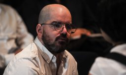 “Error diplomático” e “imprudente”: Giorgio Jackson cuestiona invitación del senador Flávio Bolsonaro al cambio de mando